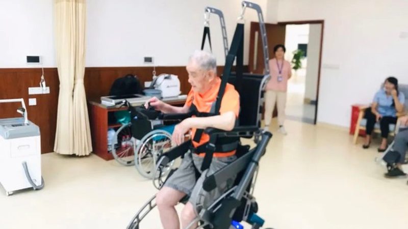 社区养老设施材质选购：安全与舒适并重**